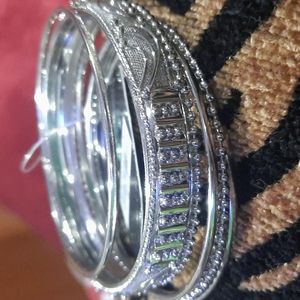 Silver bangle set